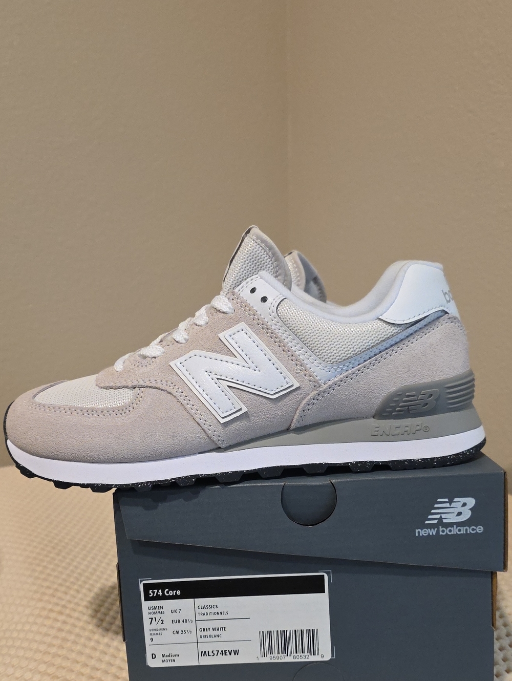 New Balance 574 Core Sneakers - Grey White US 7.5 Womens - Picture 6 of 8